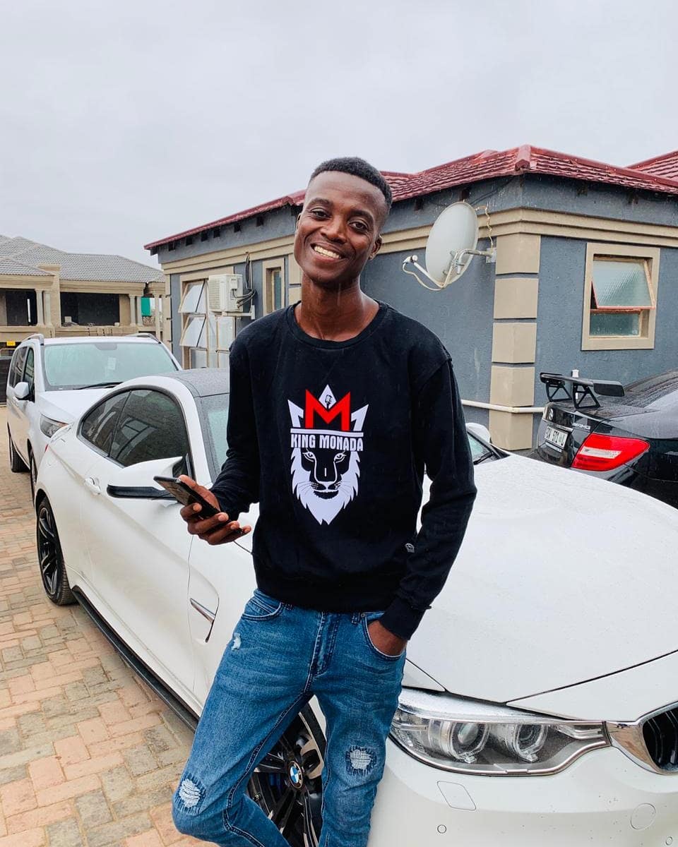 King Monada - Dzena Mo Lyrics | AfrikaLyrics