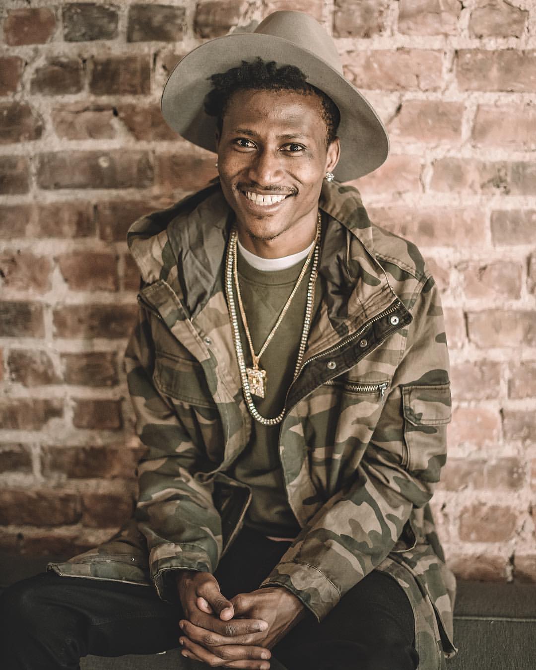 OCTOPIZZO Red Namba Plate cover image